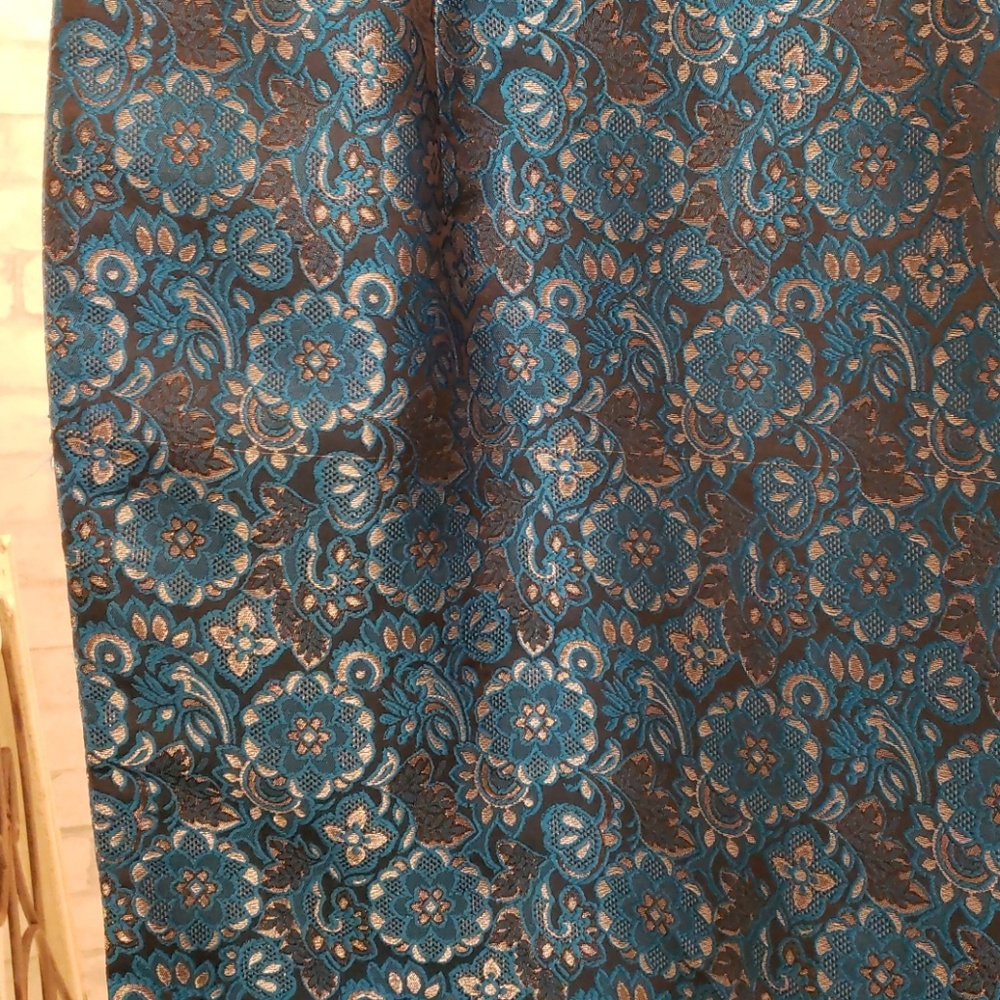 Dress - Picture 4 of 5